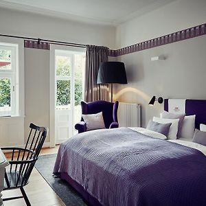 Deluxe Zimmer mit Kingsize-Bett